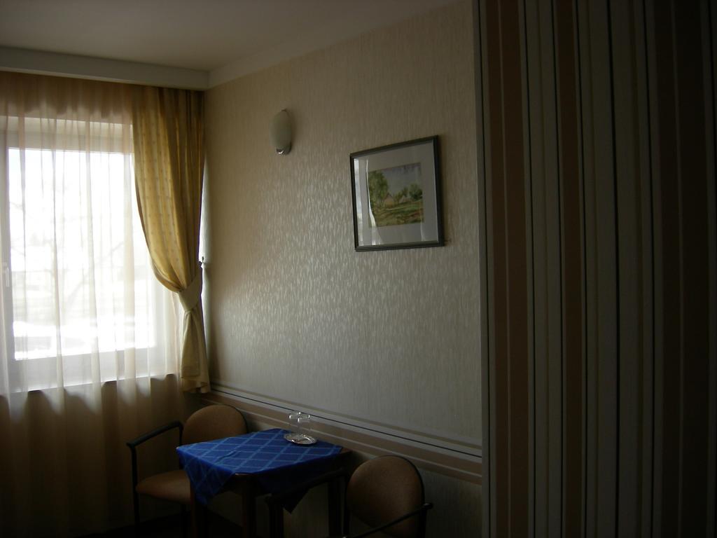 Hary Hotel Kecskemét Quarto foto